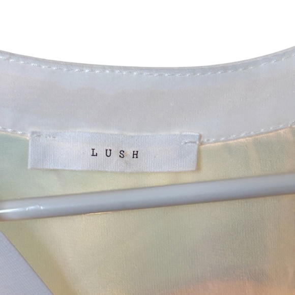 NWOT-Lush White V-Neck Blouse - Picture 3 of 5